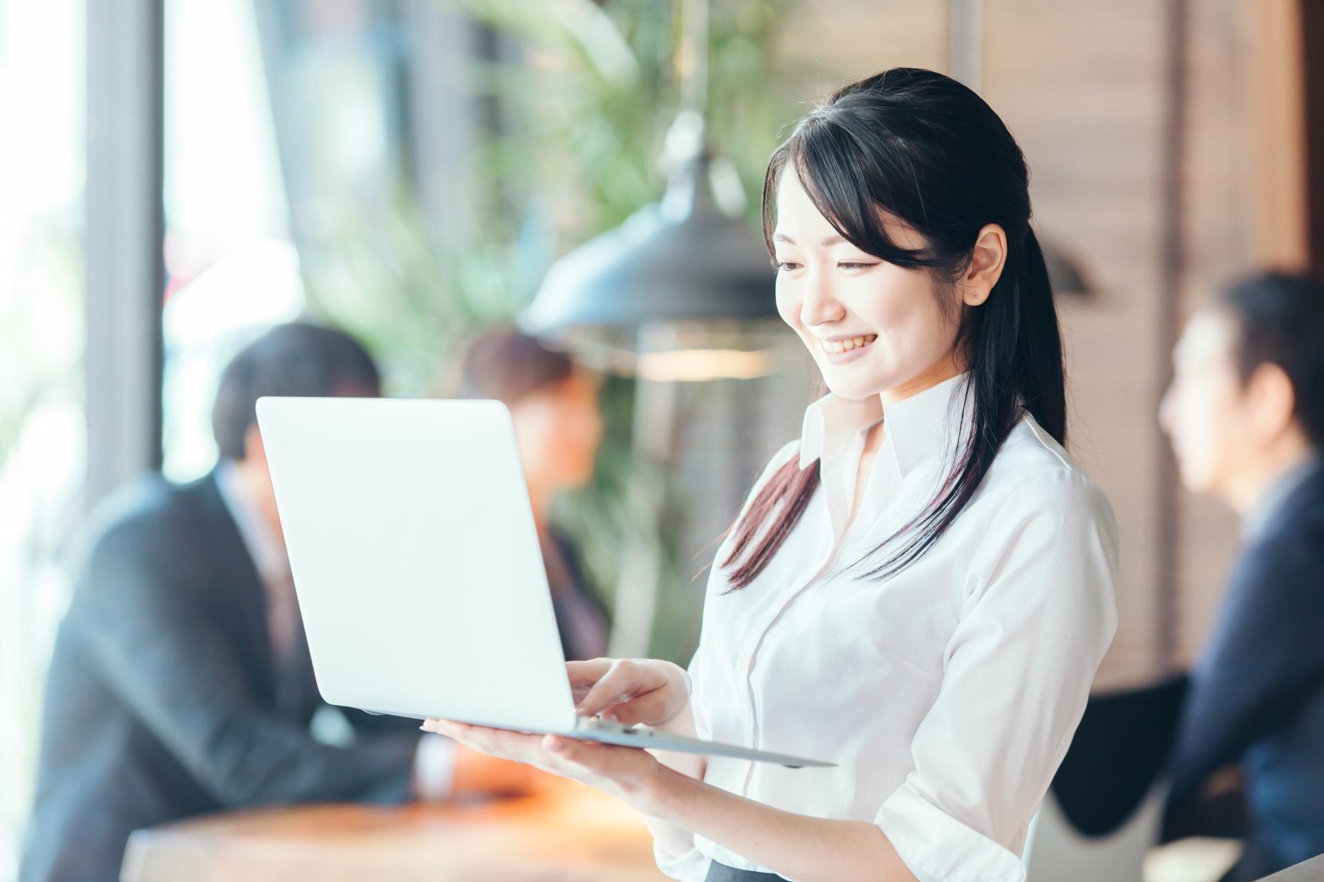 【有楽町駅他/パート＊経理事務！平日週3日～10時～16時】給1750円、有楽町・日比谷・銀座徒歩5分以内！ 
